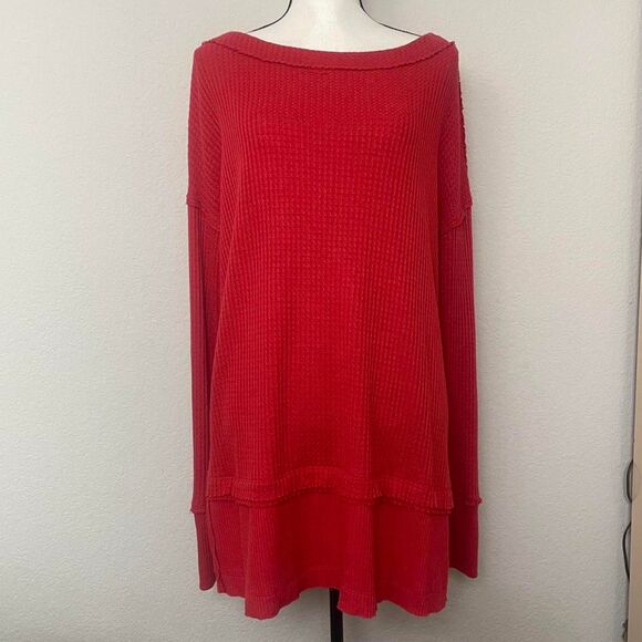 Free People We The Free Red North Shore Oversized Waffle Knit Thermal Size Small - Picture 2 of 8